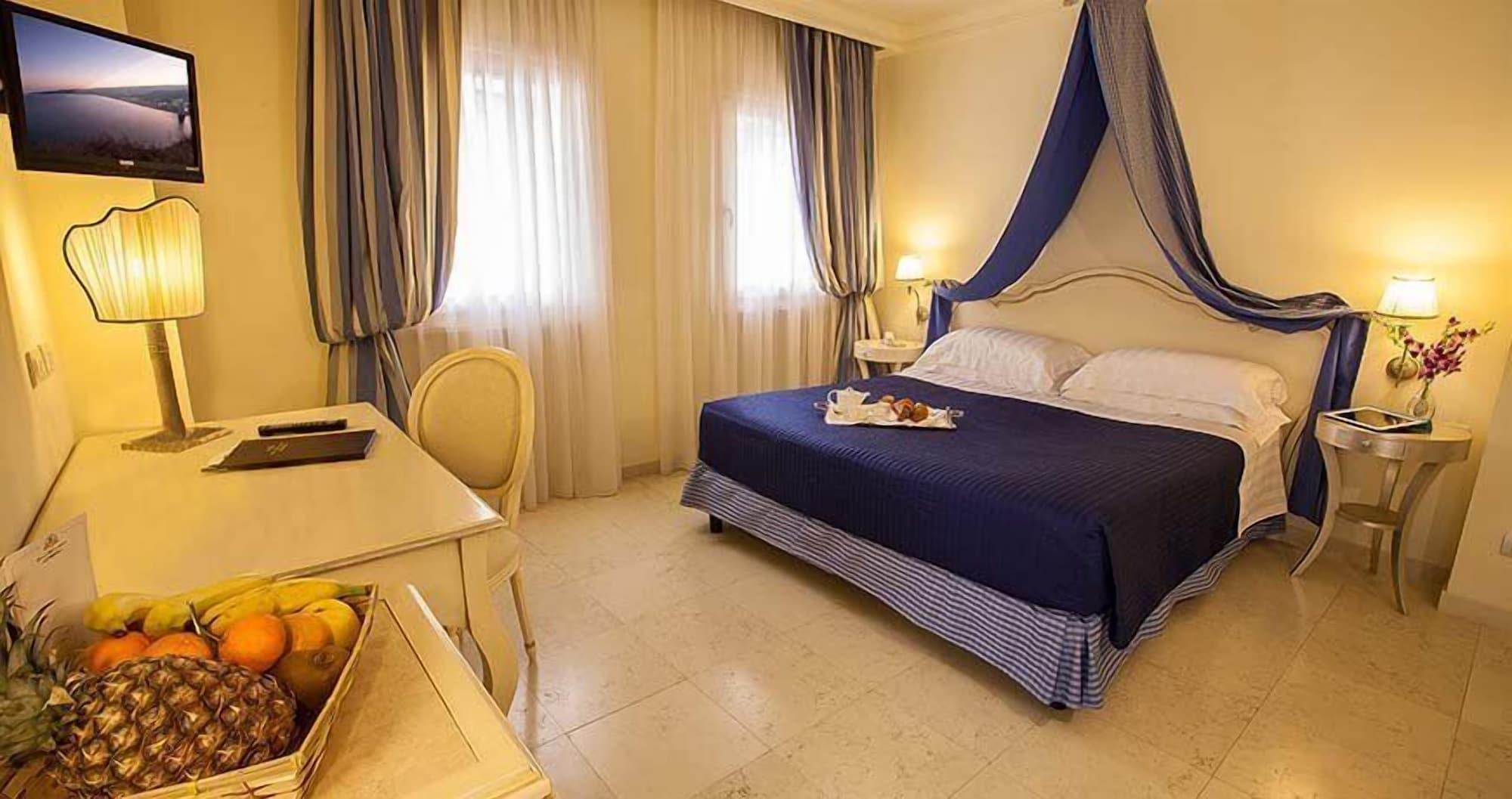 Palace Hotel Вьесте Экстерьер фото