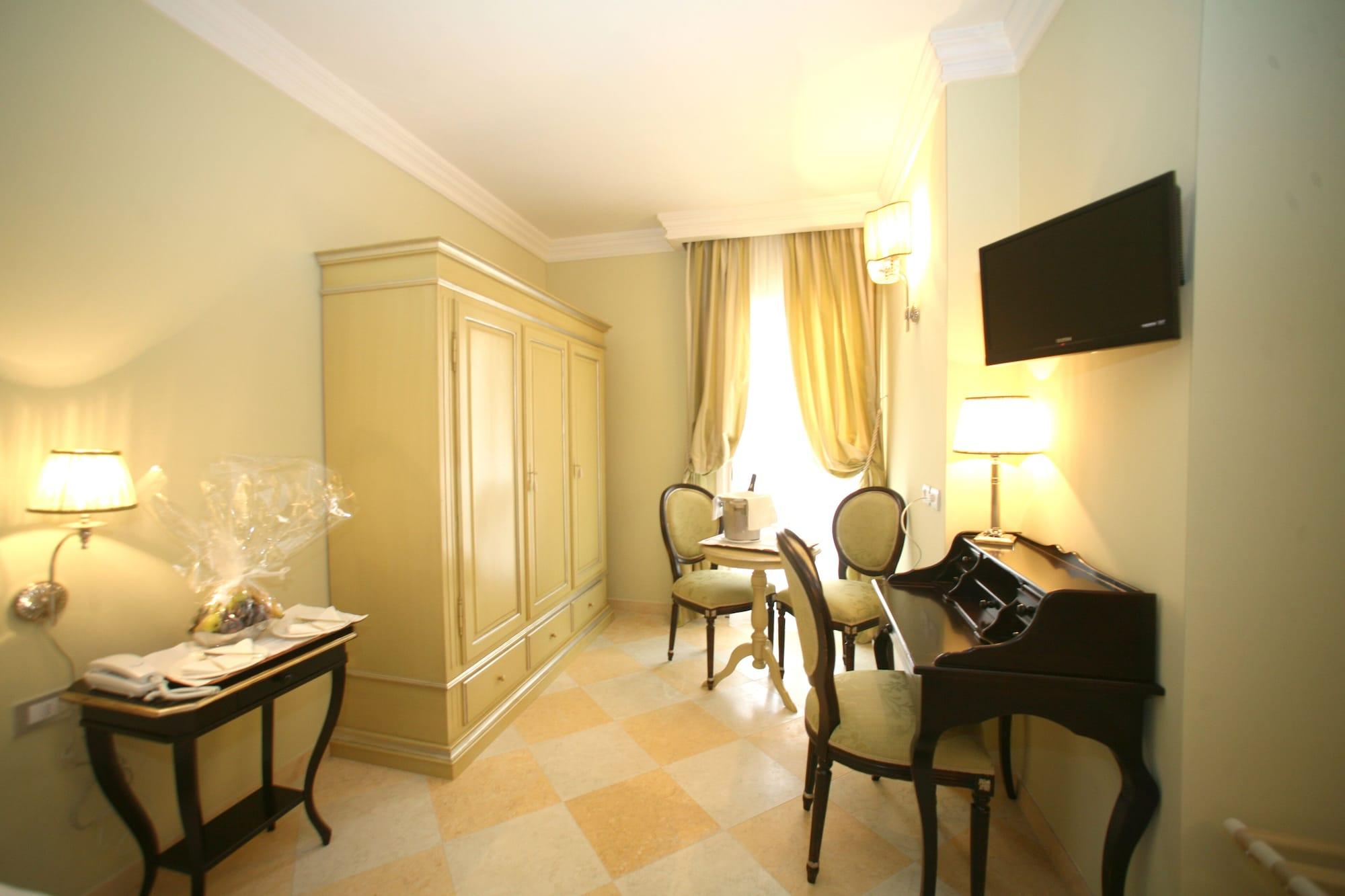 Palace Hotel Вьесте Экстерьер фото