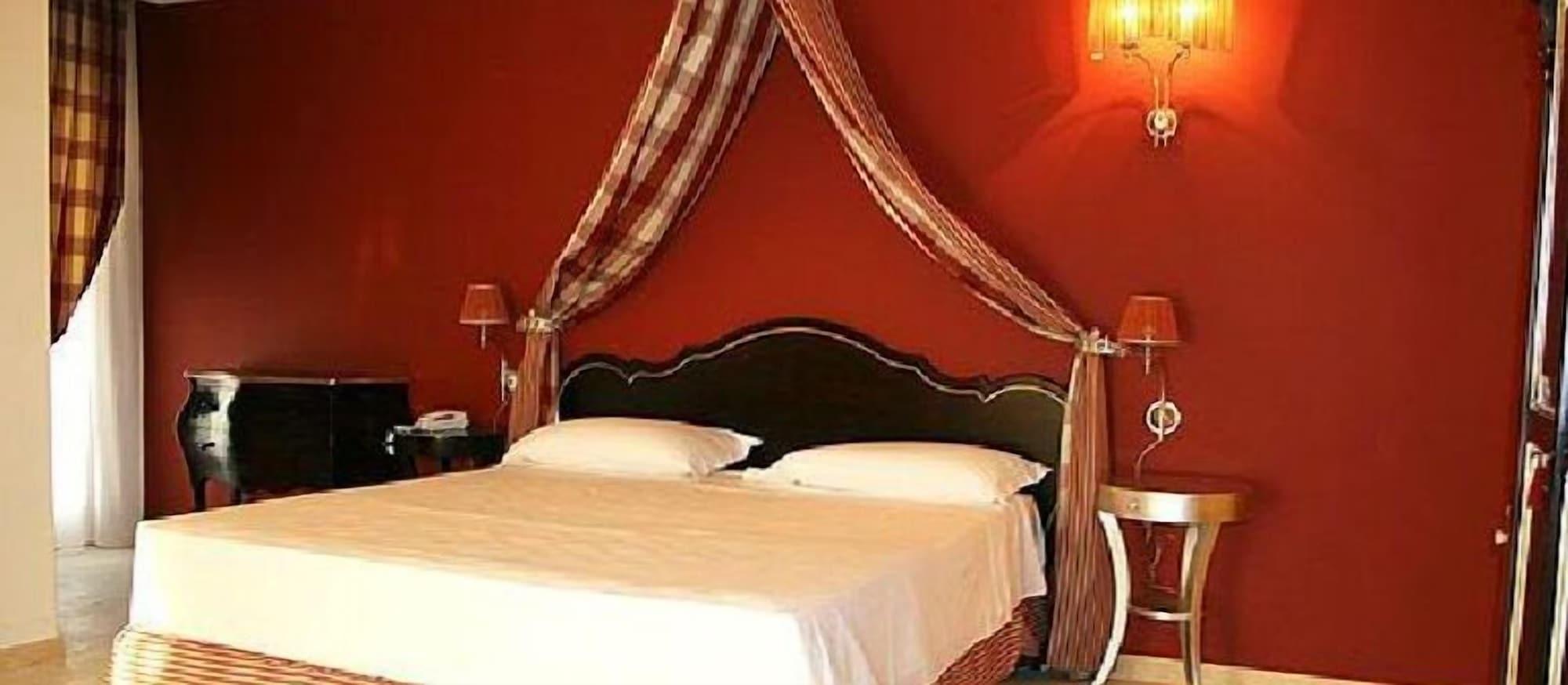 Palace Hotel Вьесте Экстерьер фото